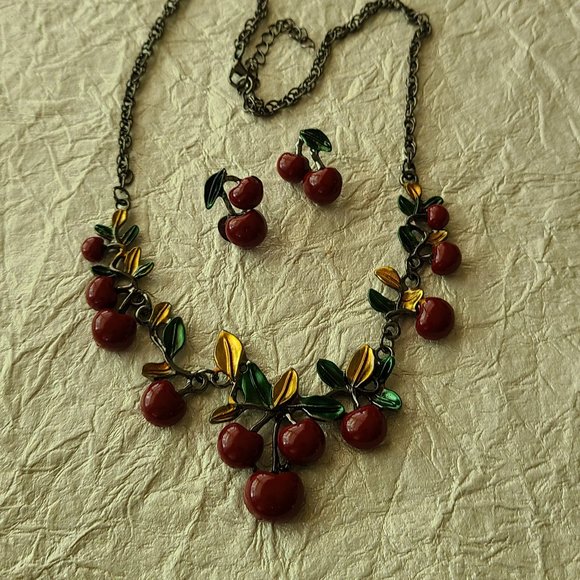 Red Cherries Short necklace-Remarkable Unique Necklace -Summer jewelry - Picture 6 of 9